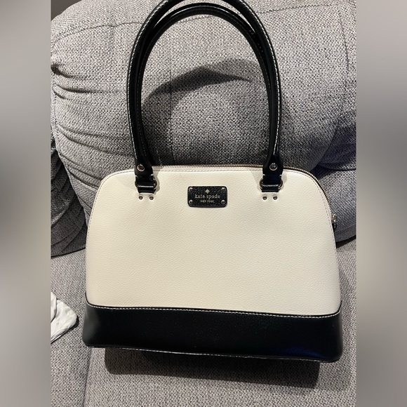 kate spade Handbags - Kate spade purse